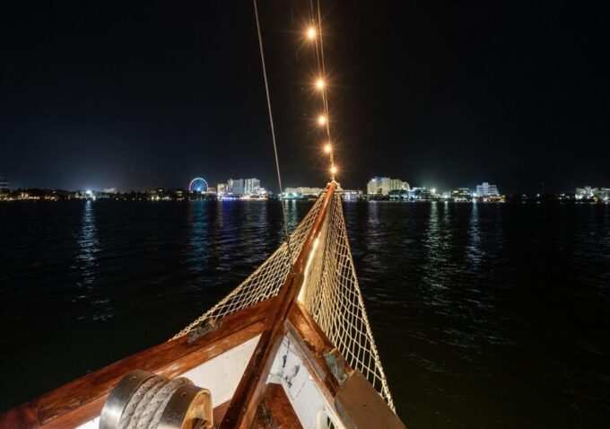 Cancun: Romantic Evening in Galleon With Dinner and Open Bar - Frequently Asked Questions