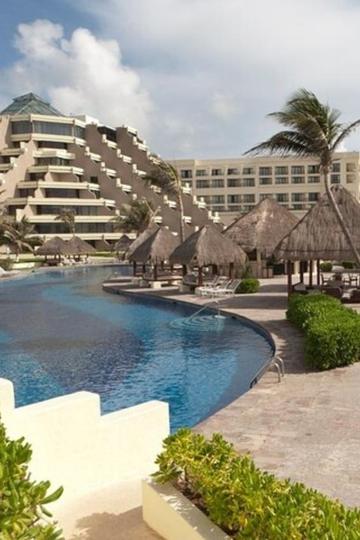 Cancun: Sightseeing Walking Tour With a Local Guide - Exploring Mercado 28