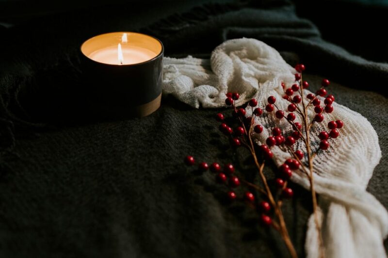 Candle Lit Romantic Dinner In Kashmir - Key Points
