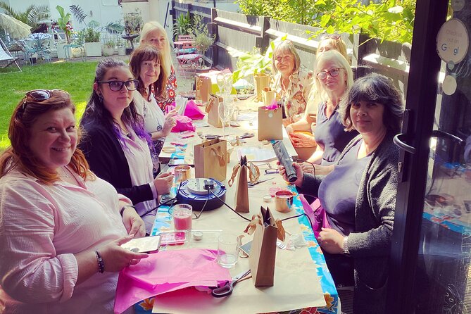 Candle Making Workshop and Bubbly in UK - Key Points