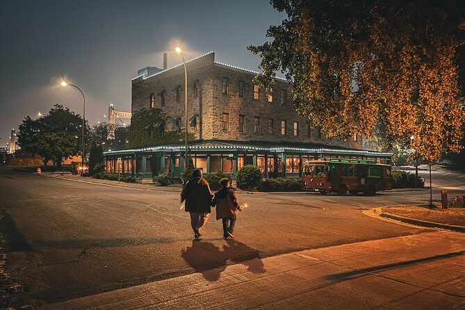 Candlelight Ghost Trolley Tour in Minneapolis - Haunted Sites and Historical Figures