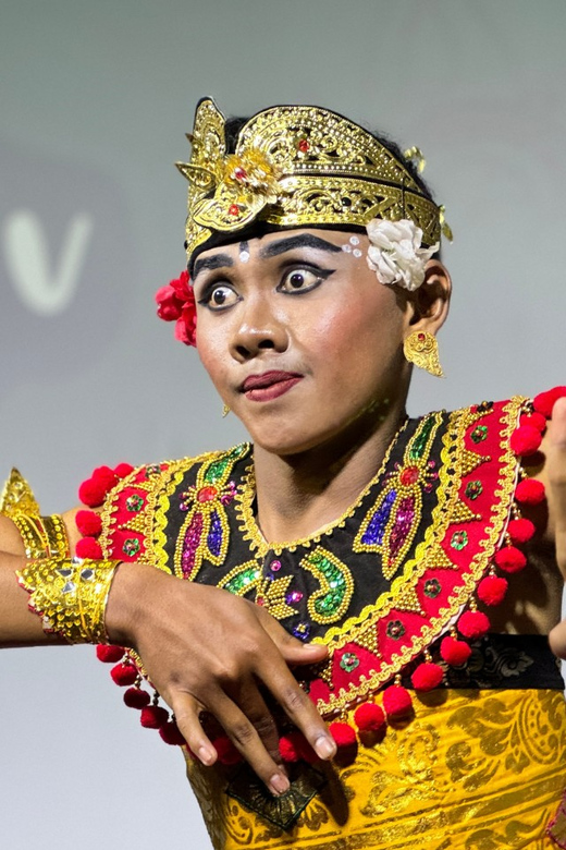 Canggu: Deaf Dancer Show With Dinner - Cultural Showcase