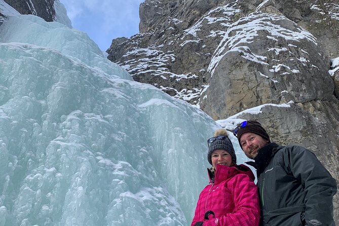 Canmore: Canyons & Cave Paintings Hiking Tour - 2.5hrs - Intimate Group Experience