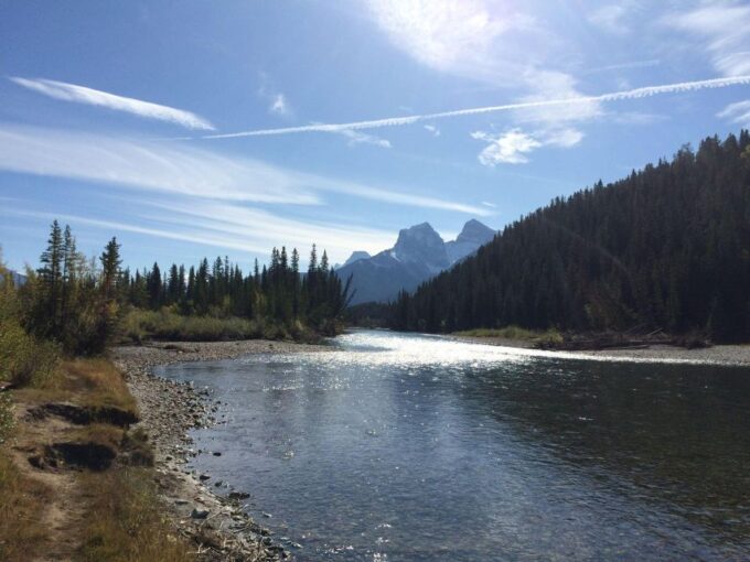 Canmore: NEW - Famous Mountains / Photo Safari Drive - 4hrs - Meeting Point and Parking