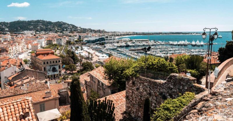 Cannes: Capture the Most Photogenic Spots With a Local - Discovering Iconic Landmarks Stories