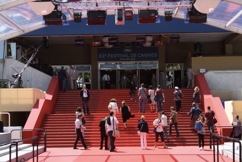 Cannes: Fascinating Cannes – Private Walking Tour - Taking in Marché Forville