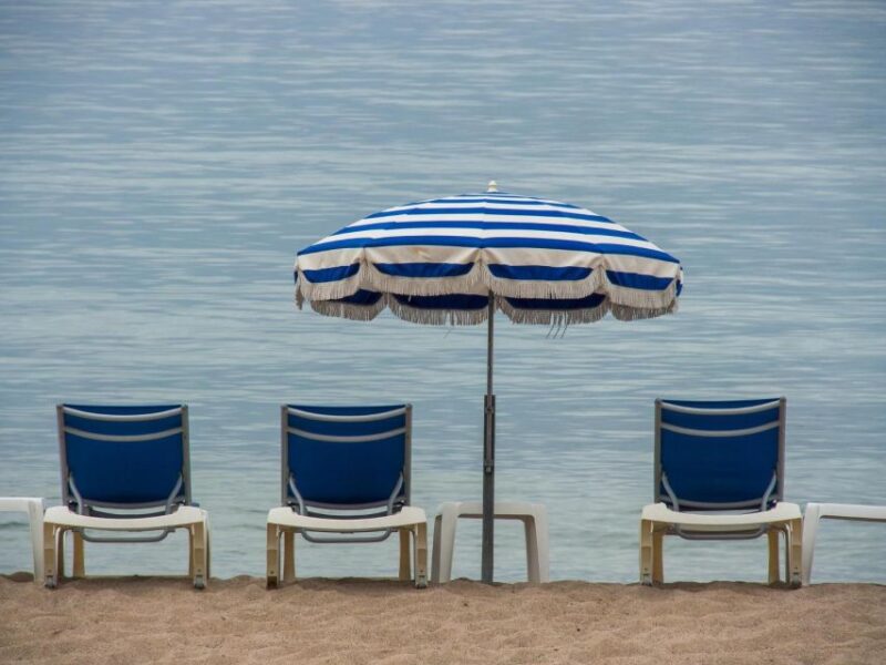 Cannes: Insta-Perfect Walk With a Local - Capturing Cannes Iconic Landmarks