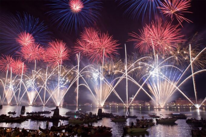 Cannes : Mandelieu Fireworks by Private Boat - Skipper and Fuel Fees