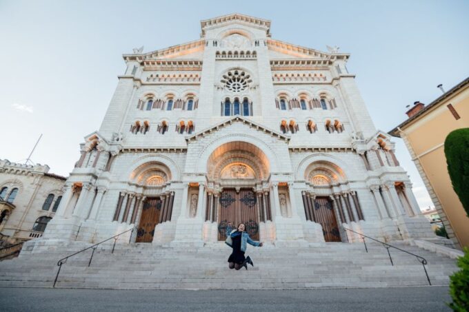 Cannes: Photo Shoot With a Private Vacation Photographer - Frequently Asked Questions