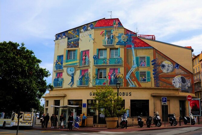 Cannes Scavenger Hunt and Sights Self-Guided Tour - Immerse in Local Culture