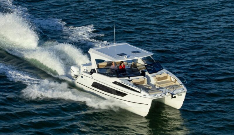 Cannigione: Aquila 36 Catamaran Daycruiser Rental - Catamaran Features