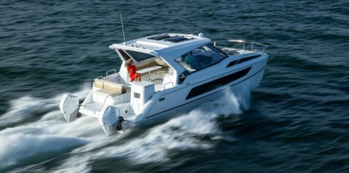 Cannigione: Aquila 36 Catamaran Daycruiser Rental - Frequently Asked Questions