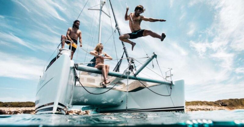 Cannigione: Catamaran Daily Tour to La Maddalena Archipelago - Onboard Activities
