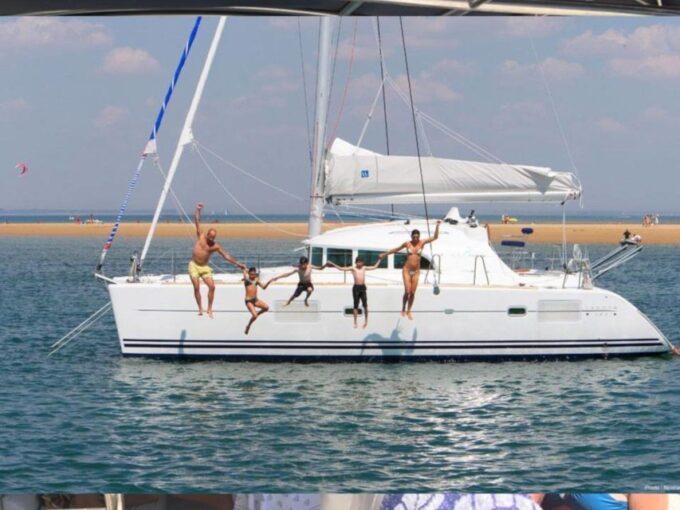 Cannigione: Catamaran Daily Tour to La Maddalena Archipelago - Included Lunch