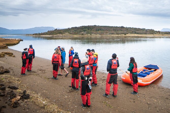 Canoeing Adventure on the Beagle Channel and Penguin Colony - Pickup and Transportation Details