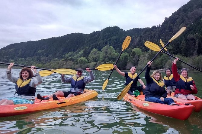 Canoeing at Furnas Lake - Meeting and Pickup Details