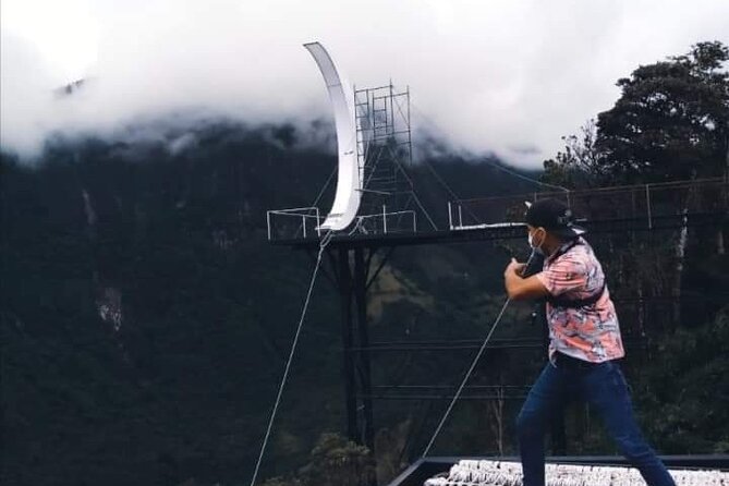 Canopy - ZipLine - 2000m. Adventure Circuit - in 6 Lines - Preparing for the Adventure