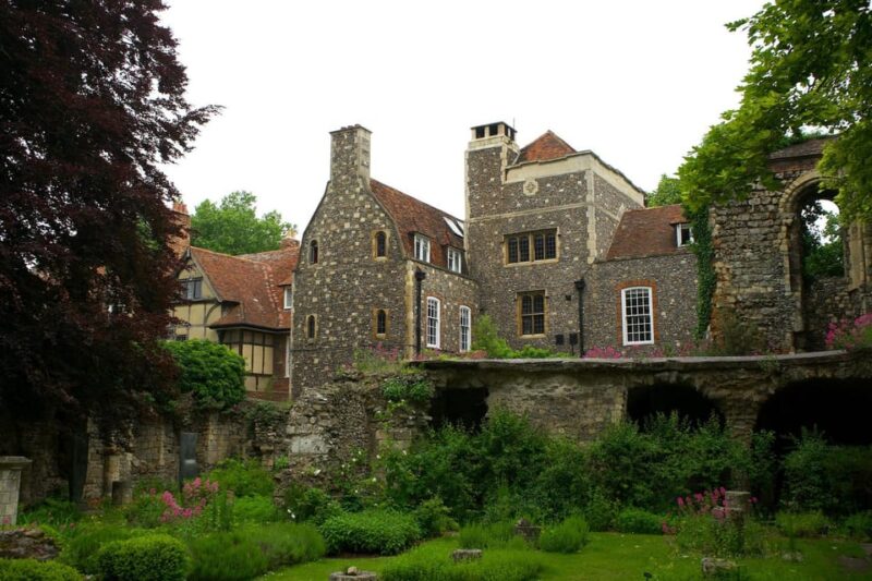 Canterbury: Self-Guided Canterbury Town Walk With Mobile App - Tour Experience and Highlights