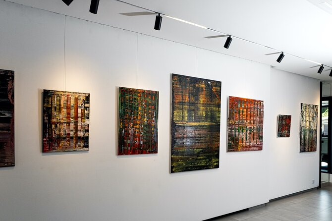 Canvas & Concrete: An Afternoon of Contemporary Art in Phnom Penh - Visiting Royal Palace