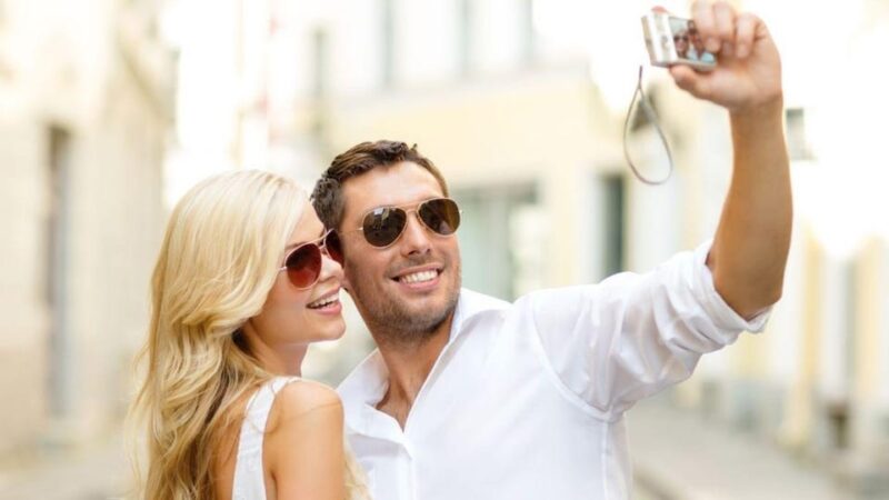 Canyamel: Couple Adventure, Fun Game,Quiz and Walk in Nature - Flexible Start and Scheduling