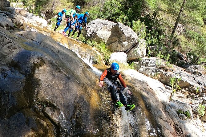 Canyoning Adventure Rio Verde in Granada - Preparing for the Canyoning Activity