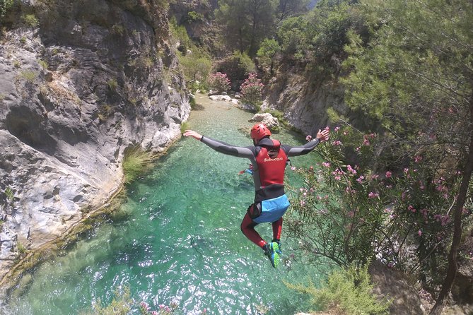 Canyoning in Andalusia: Rio Verde Canyon - Included Amenities and Gear