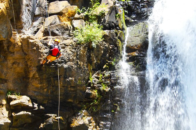 Canyoning in Río Del Molino in Valle De Bravo - Booking Information