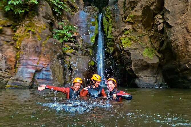 Canyoning in Salto Do Cabrito (São Miguel - Azores) - Reviews and Ratings