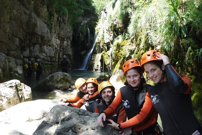 Canyoning in the Pyrenees - Navigating the Canyons Safely