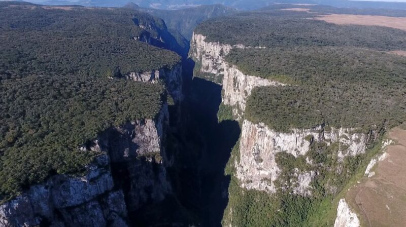 Canyons in Brazil, 2 Days Tour With English Speaking Guide - Itaimbezinho Canyon