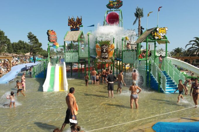 Cap D'Agde: Aqualand Water Park Entry Ticket - Peak Season Considerations