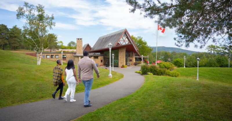 Cape Breton Island: Alexander Graham Bell Museum Tour - Museum Focus
