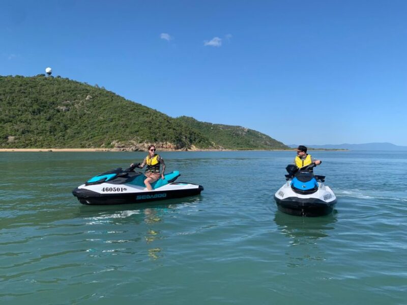 Cape Cleveland Tour - Coastal Panoramas