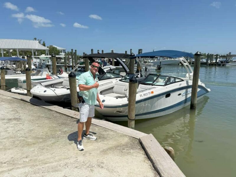 Cape Coral: Private Dolphin Watching and Dock & Dine Cruise - Key Points