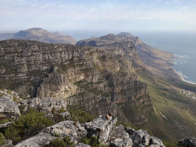 Cape Town: 3-Hour Table Mountain Hike via Platteklip Gorge - Duration and Group Size