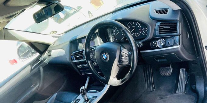 Cape Town Airport Transfers & Chauffeur Drive to All Hotels - Customization Options