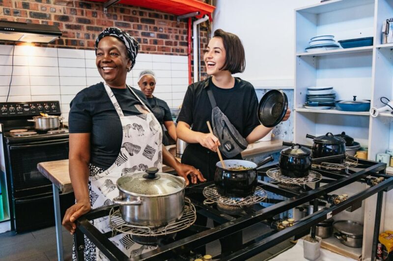 Cape Town: Authentic African Cuisine Cooking Experience - Communal Dining Setting