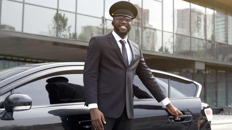 Cape Town: Chauffeur - Pickup and Logistics
