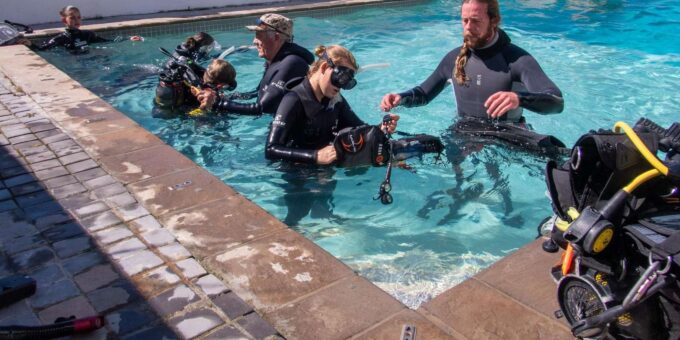 Cape Town: Discover Scuba Diving - 1 Day Experience - Meeting Location and Pickup