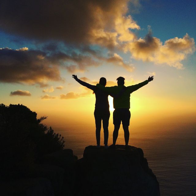 Cape Town: Lions Head Guided Hike at Sunset - Itinerary
