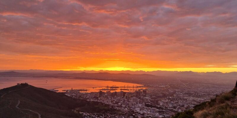 Cape Town: Private Lions Head Sunrise & Sunset Guided Hike - Hiking Experience