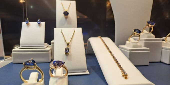 Cape Town Retail and Diamond Workshop Private Tour - Frequently Asked Questions