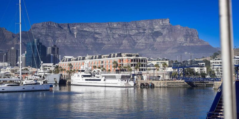 Cape Town: Robben Island, Bo-Kaap & Table Mountain Tour - Pickup and Drop-off