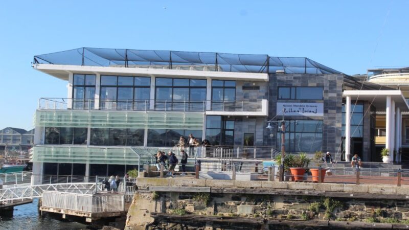 Cape Town: Robben Island & Diamond Museum WHotel Transfer - Transportation and Pickup