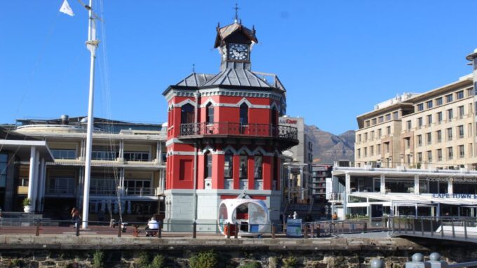Cape Town: Robben Island & Diamond Museum WHotel Transfer - Accessibility Information