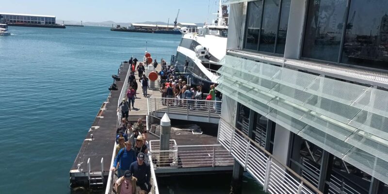 Cape Town: Robben Island Plus Table Mountain Tickets - Table Mountain Ascent