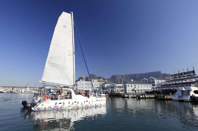 Cape Town: Sunset Cruise by Catamaran to Table Bay - Live Tour Guide