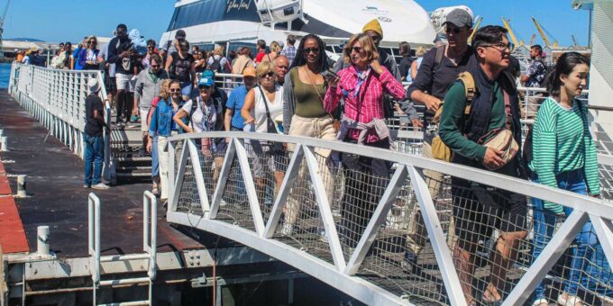 Cape Town: Table Mountain Plus Robben Island Tickets - Weather and Seasonal Closures