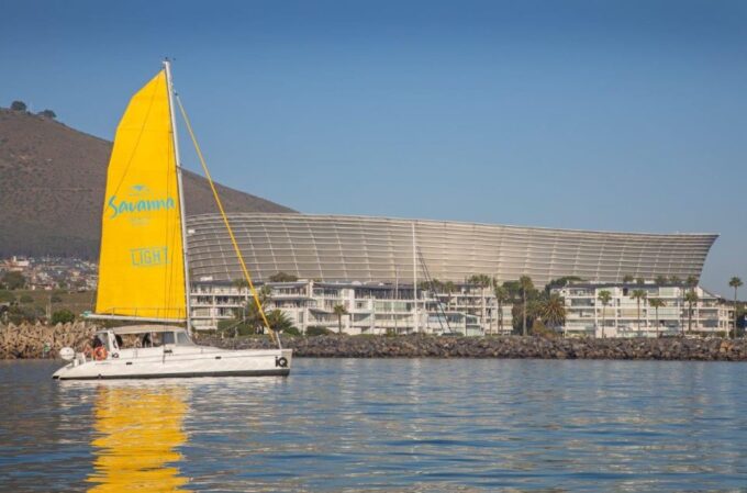 Cape Town: V&A Waterfront Champagne Cruise - Luxury Catamaran Amenities