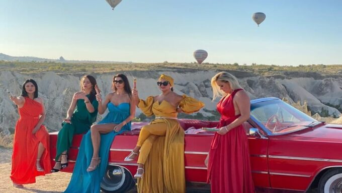Cappadocia Classic Car Tour & Photoshoot & 1 Rental Dress - Pickup Locations